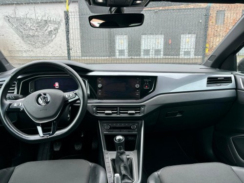 VOLKSWAGEN POLO offer photo