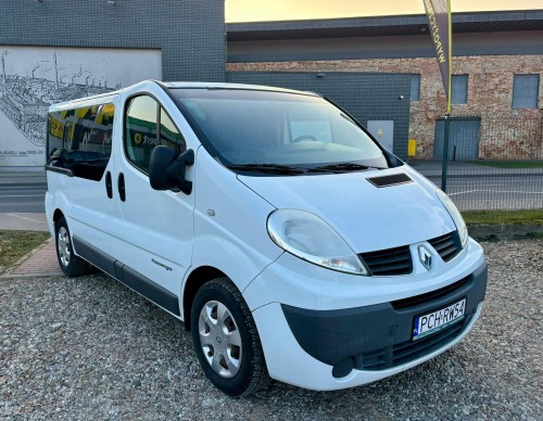 RENAULT TRAFIC