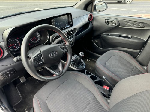 HYUNDAI i10 offer photo