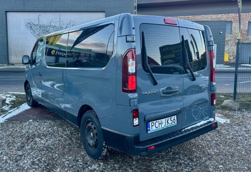 RENAULT TRAFIC offer photo