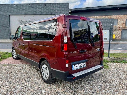 RENAULT TRAFIC offer photo