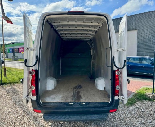 VOLKSWAGEN CRAFTER offer photo