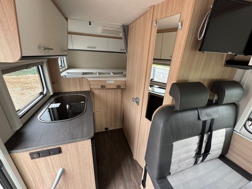 CITROEN CAPRON V60 offer photo