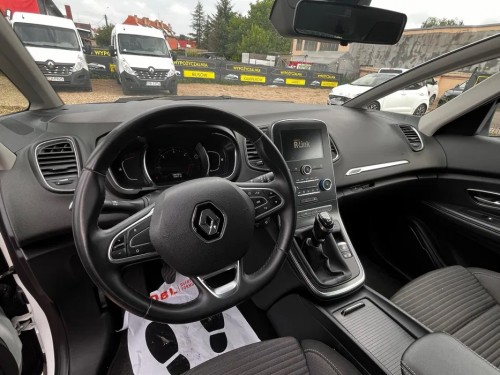 RENAULT SCENIC offer photo