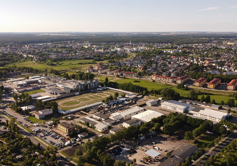 wynajem-aut-busow-i-kamperow-w-wagrowcu---wygoda-podrozy-na-twoich-warunkach