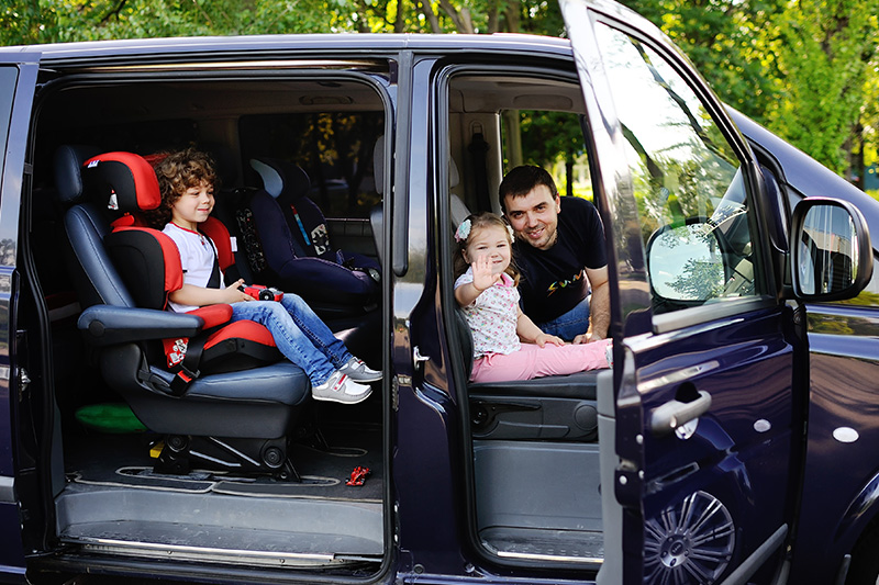 top-5-powodow-dla-ktorych-warto-wynajac-busa-na-rodzinne-wakacje